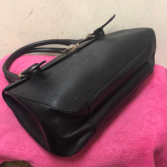 ๐ข Salvatore Ferragamo Satchel Purse - Picture 3 of 7